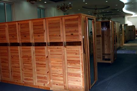 西安专业的木质更衣柜价格,认准致博家居_更衣柜价格
