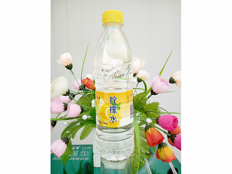 郑州价格超值的瓶装水哪里买-柠檬水多少钱一瓶