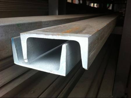 哈尔滨槽钢在建筑工程中发挥着举足轻重的作用